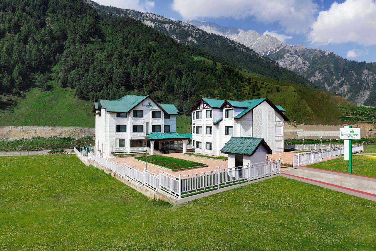 Lemon Tree Hotel, Sonāmarg Esterno foto